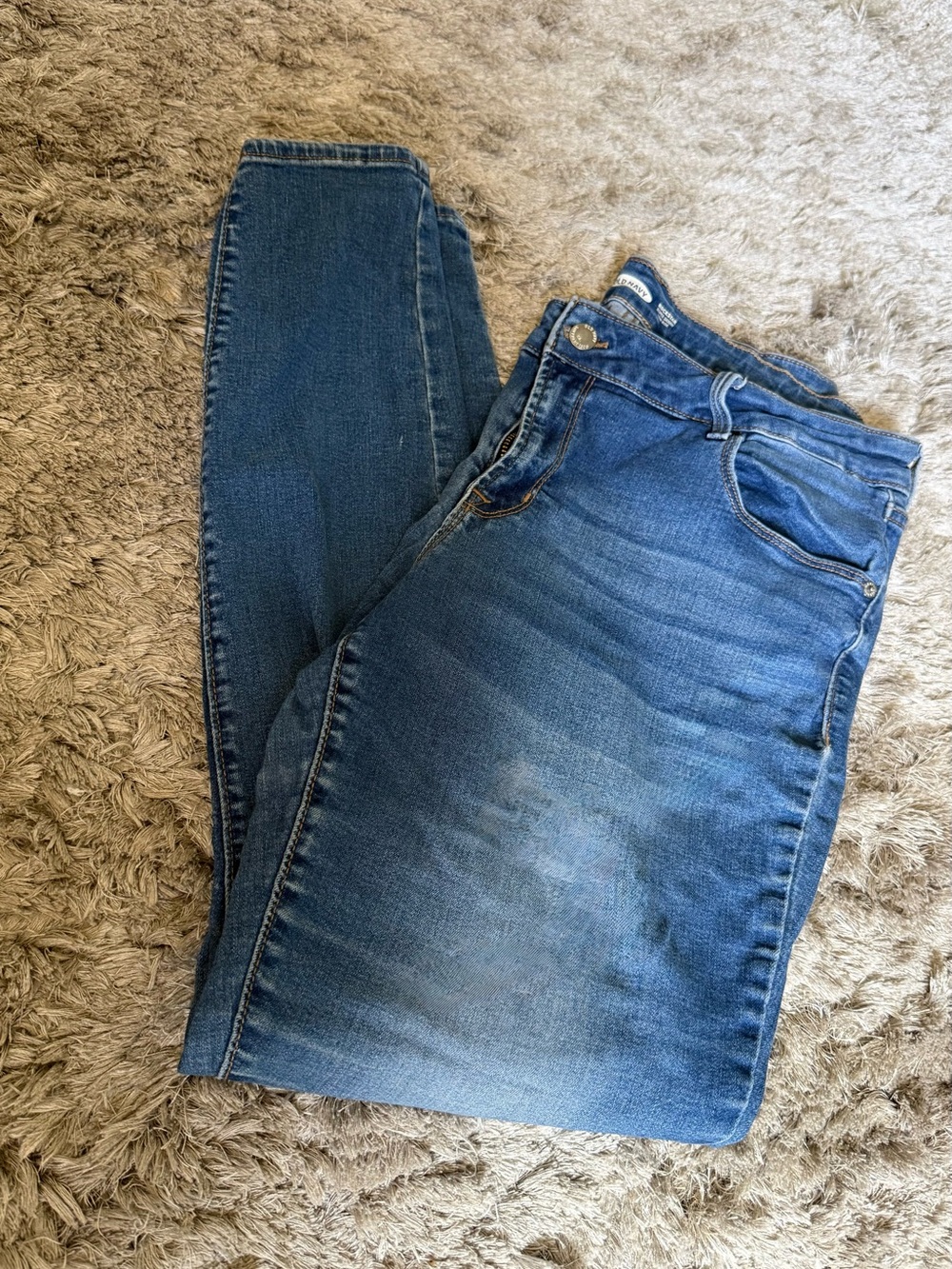 Women's Old Navy blue low rise skinny jeans #denim #lowrise  size 16